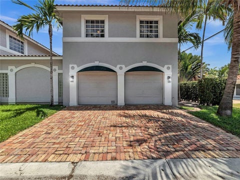 Tiny photo for 851 N 11TH Avenue, Hollywood, FL 33019 (MLS # B26088205)