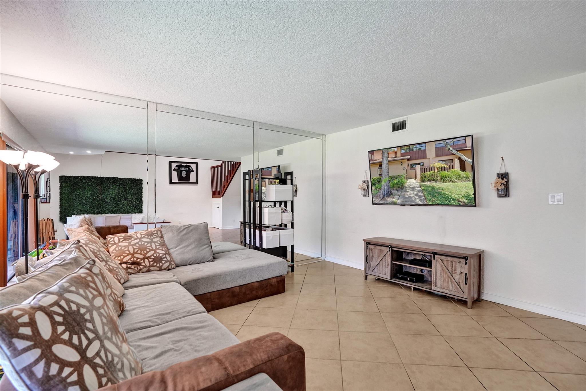BONAIRE VILLAGE - Residential