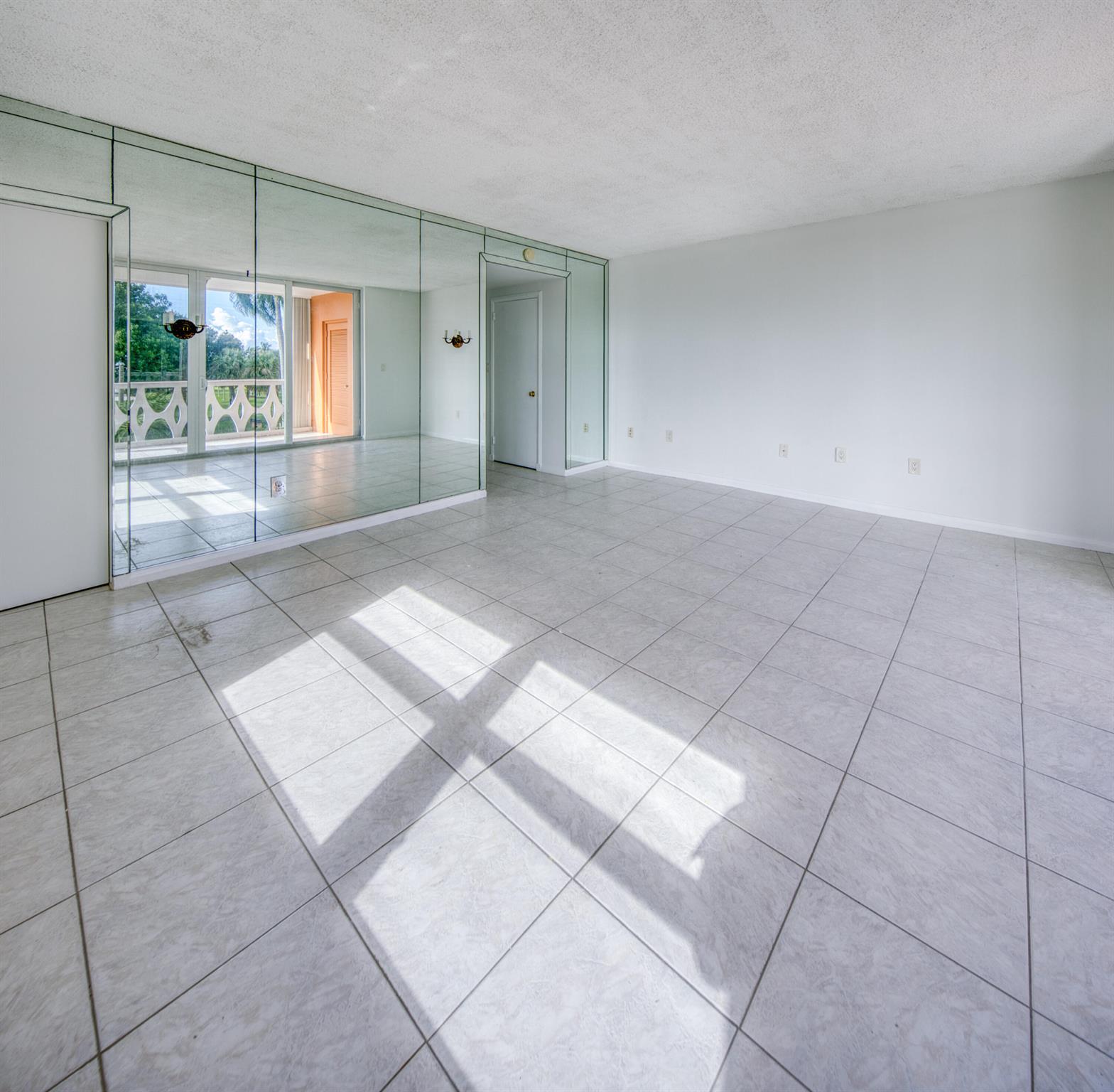 GULFSTREAM CONDO - Residential