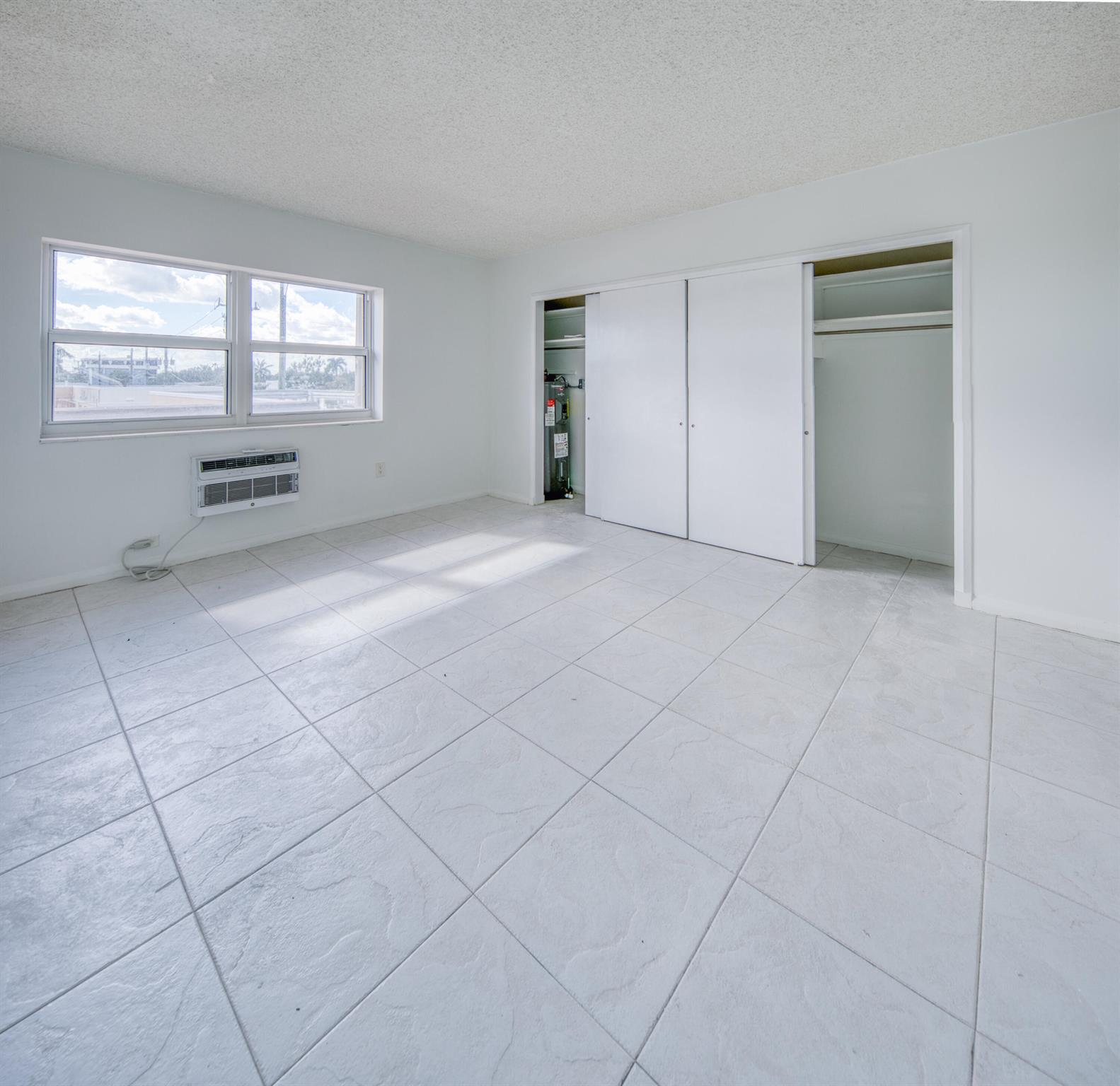 GULFSTREAM CONDO - Residential