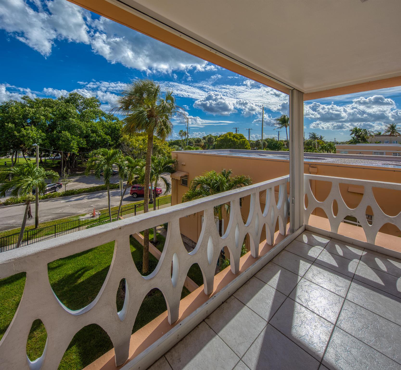 GULFSTREAM CONDO - Residential