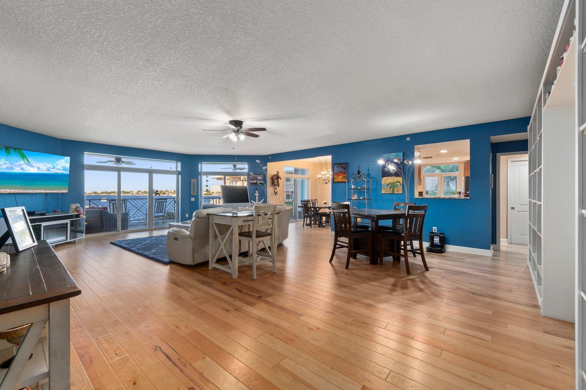 309 E Ocean Avenue 103