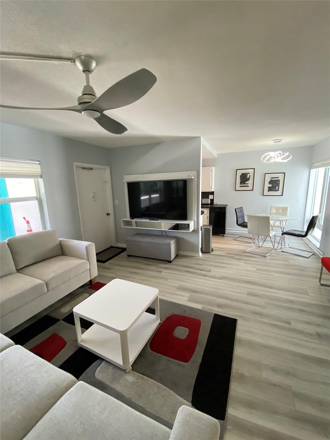 224 Hibiscus Avenue 253