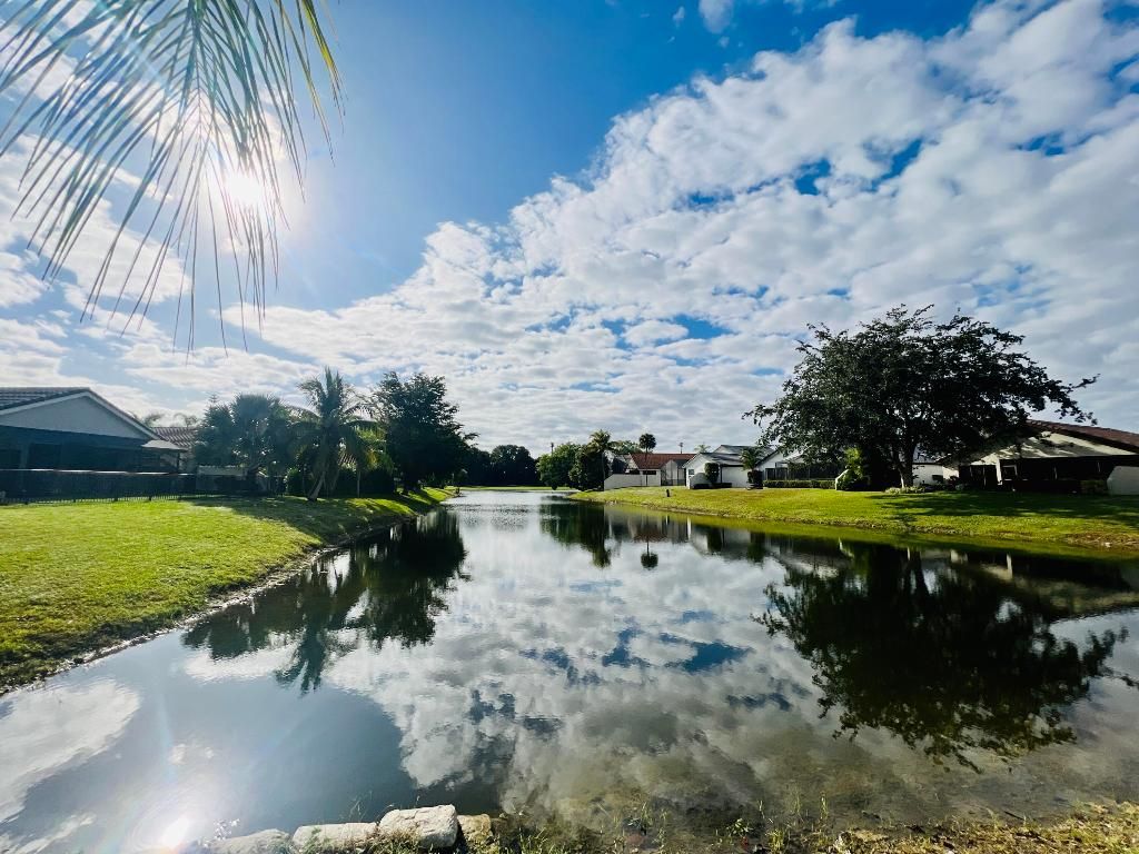 Photo of 11110 Highland Circle, Boca Raton, FL 33428 (MLS # R10942028)