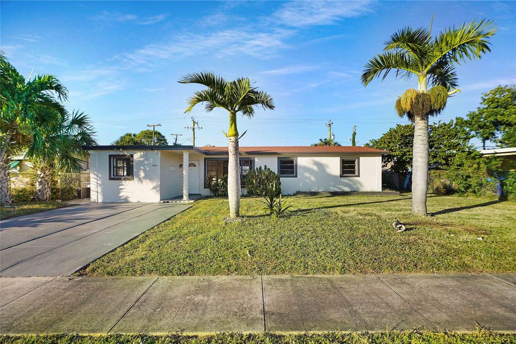 Photo of 3613 SW 1st Street, Fort Lauderdale, FL 33312 (MLS # B26020333)
