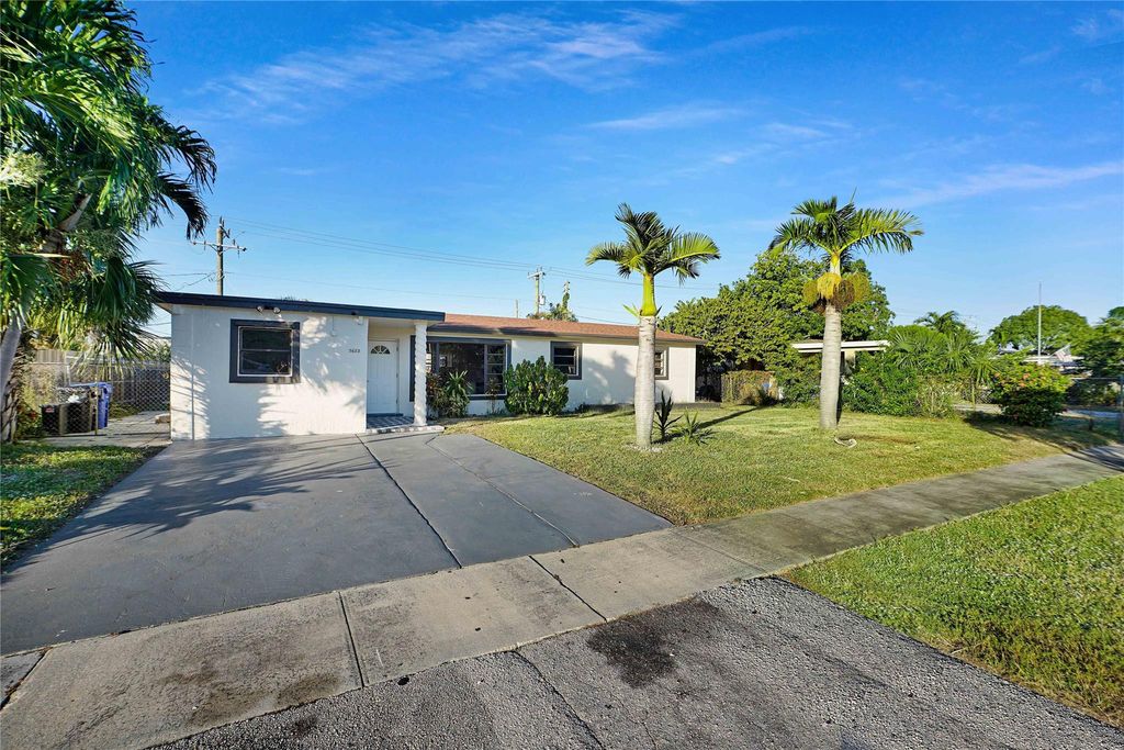 Photo of 3613 SW 1st Street, Fort Lauderdale, FL 33312 (MLS # B26020333)