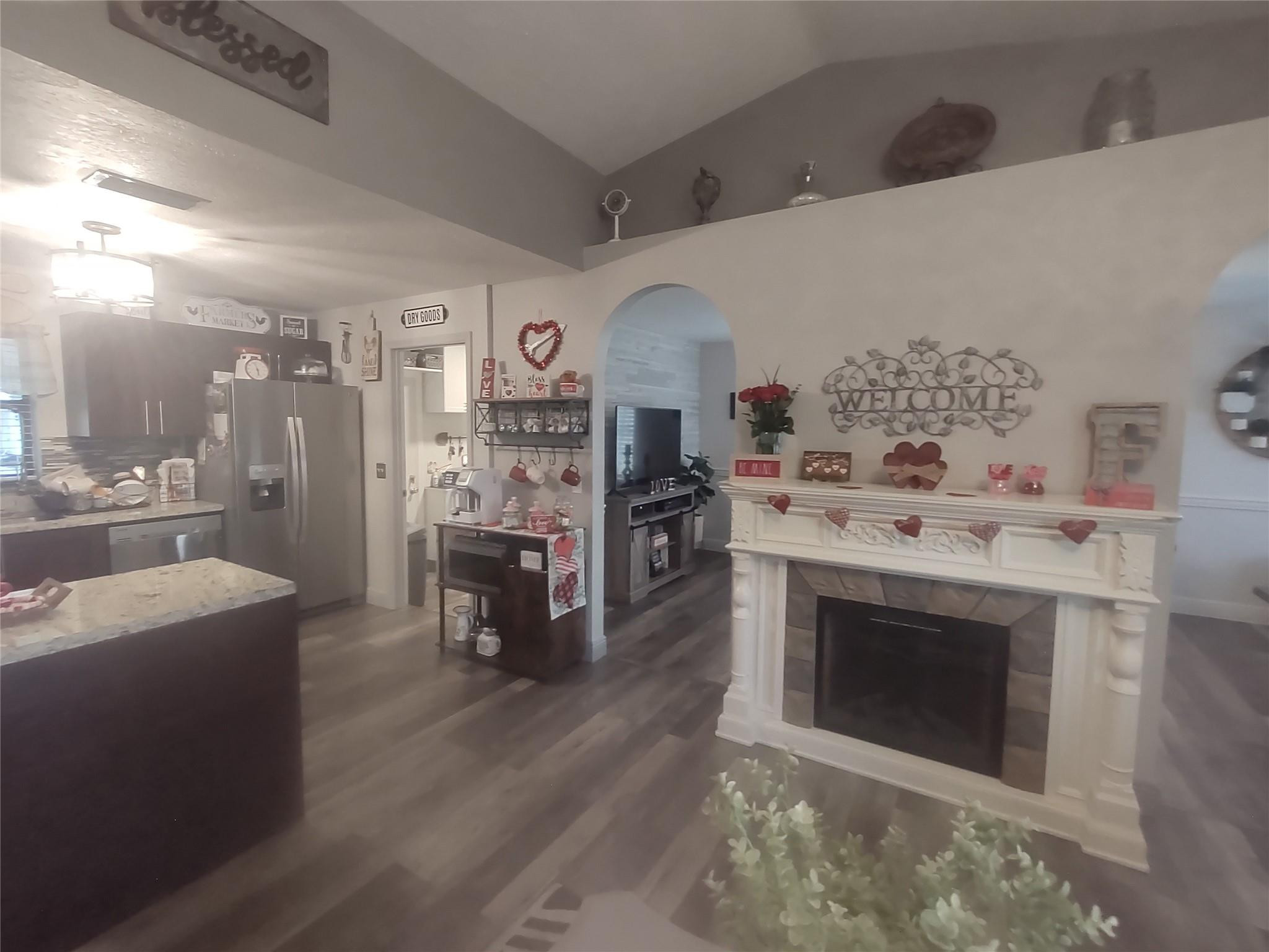Country Hills Estate - Residential