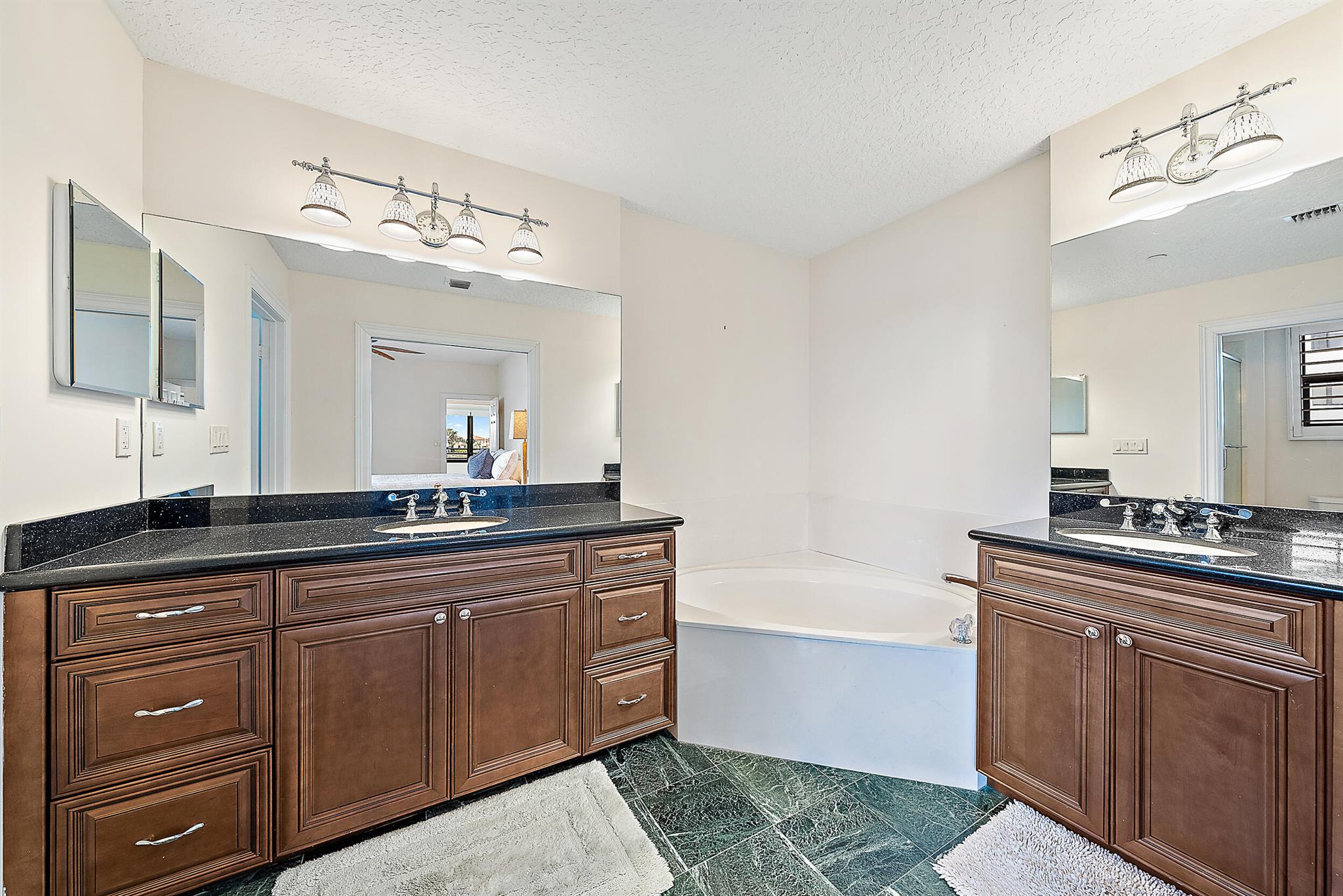 Oak Harbour - Residential Lease