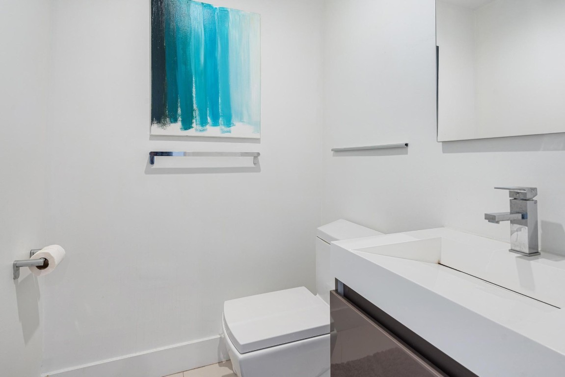 La Jolla West - Residential Lease