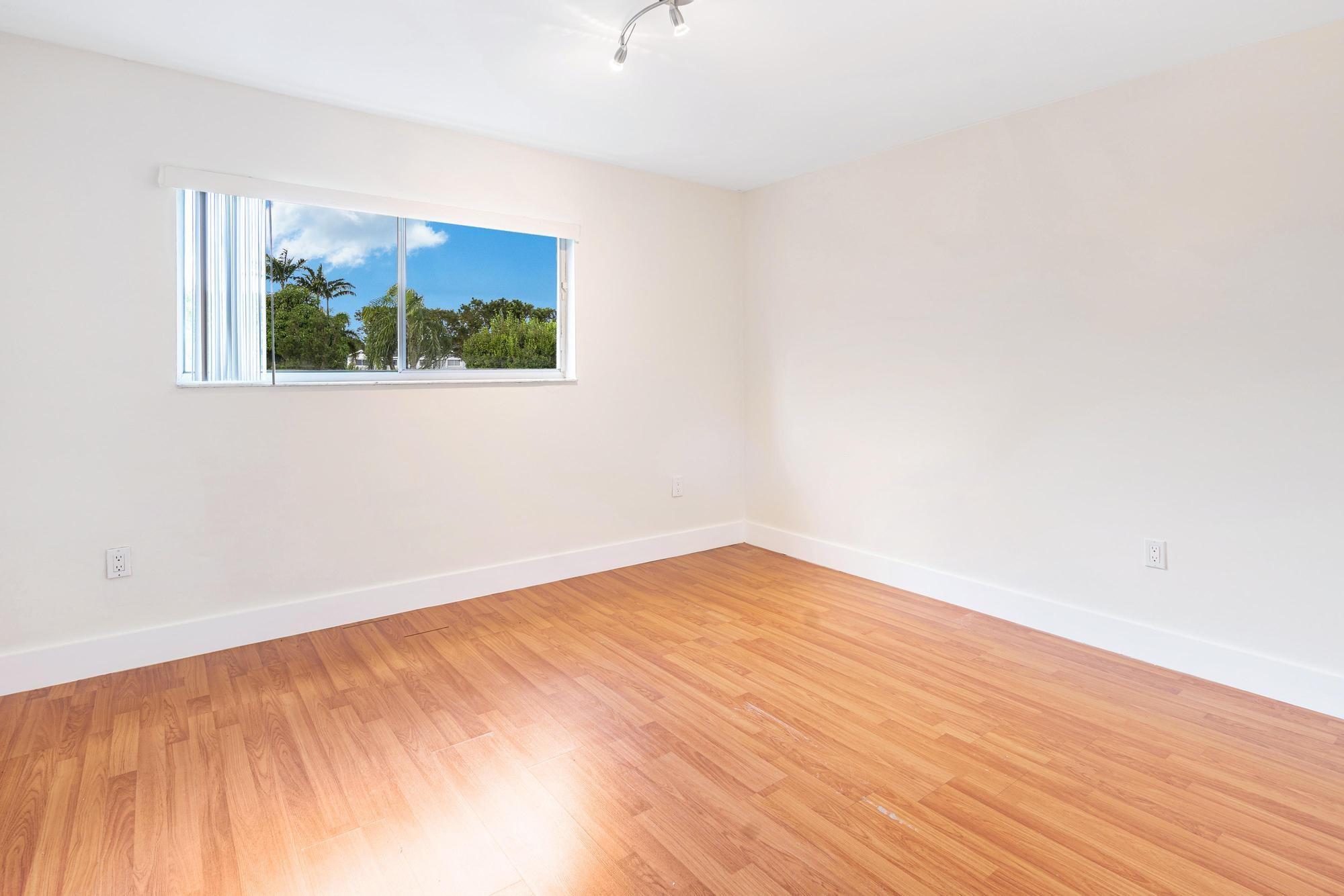 La Jolla West - Residential Lease