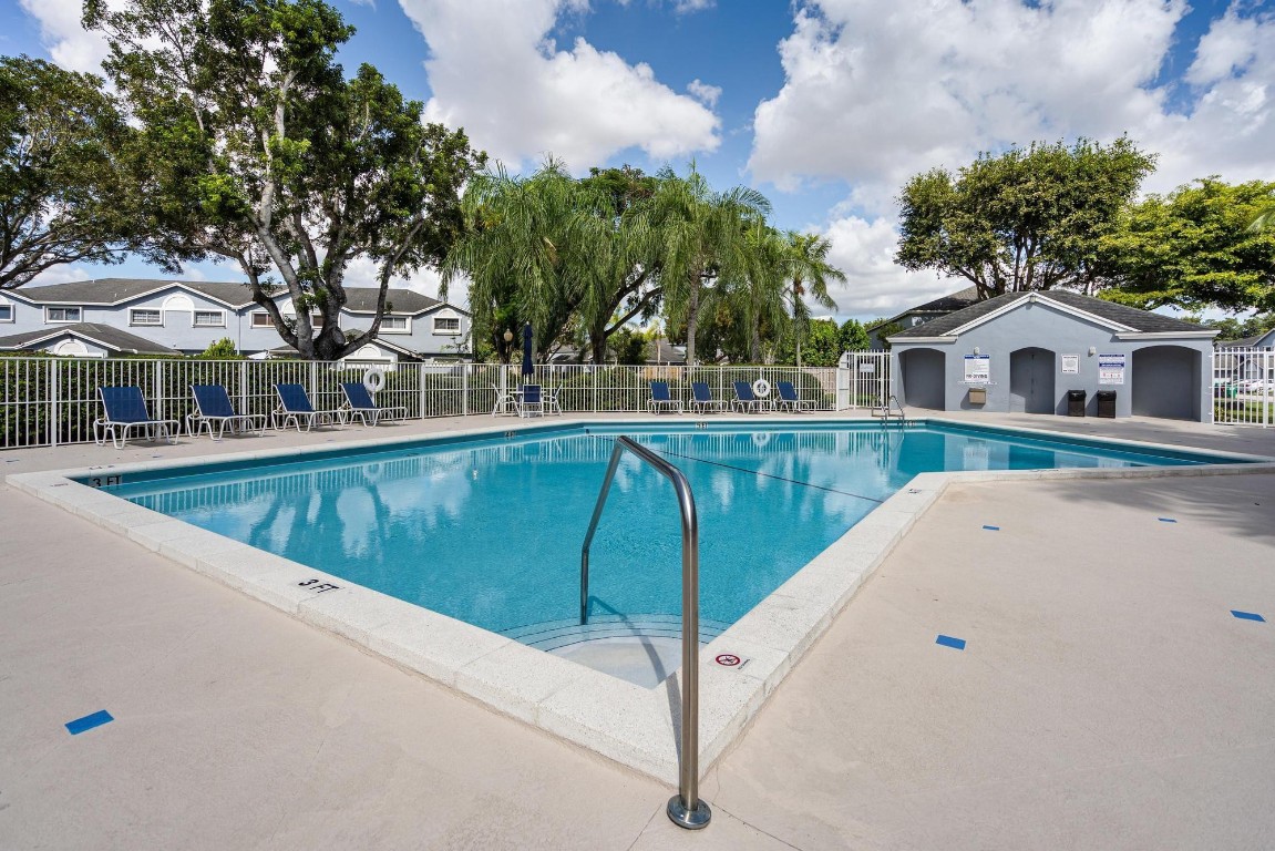 La Jolla West - Residential Lease