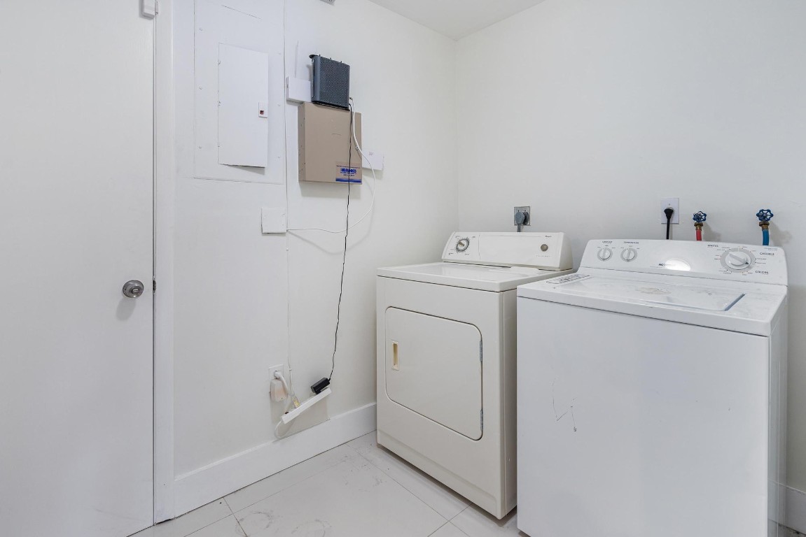 La Jolla West - Residential Lease