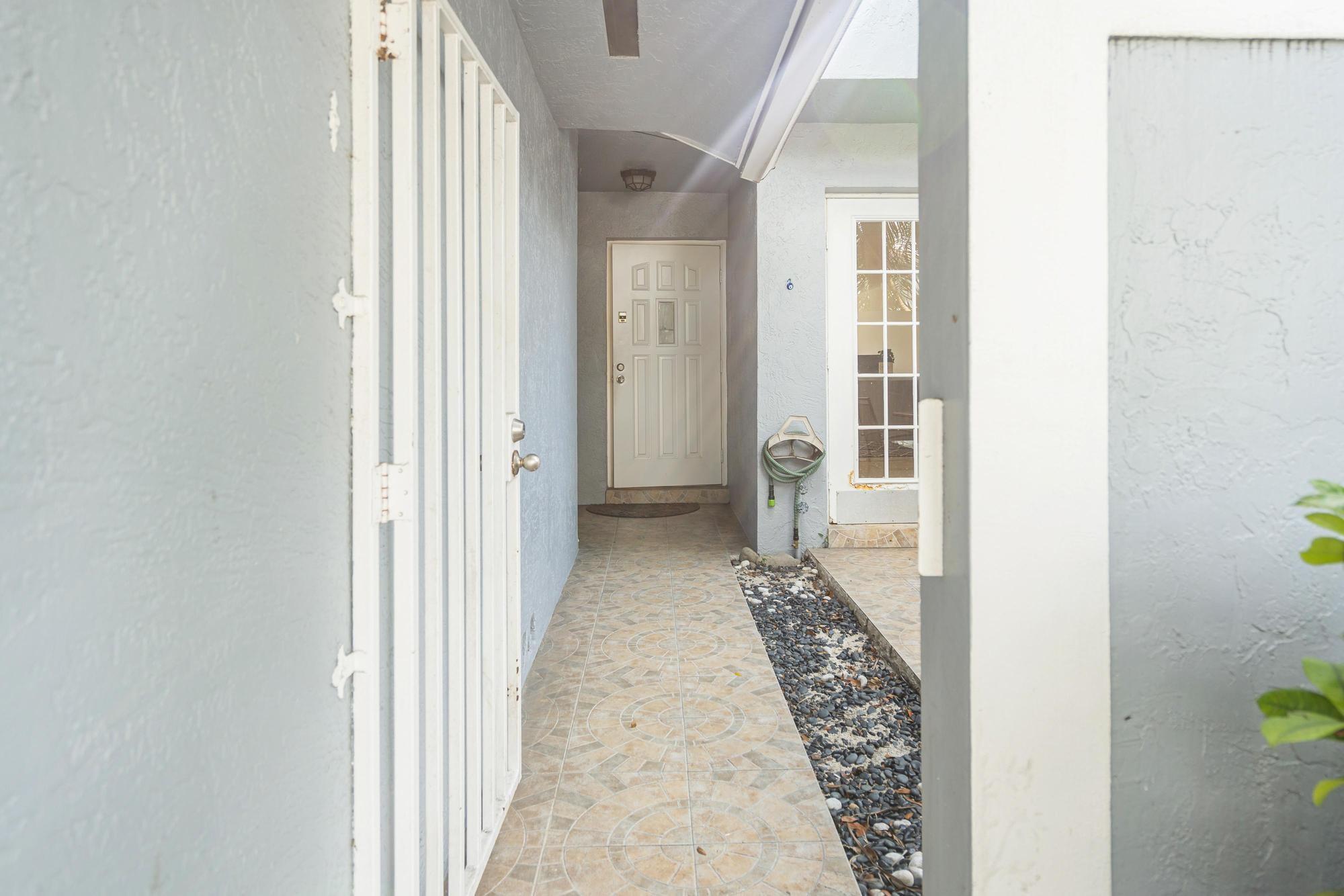 La Jolla West - Residential Lease