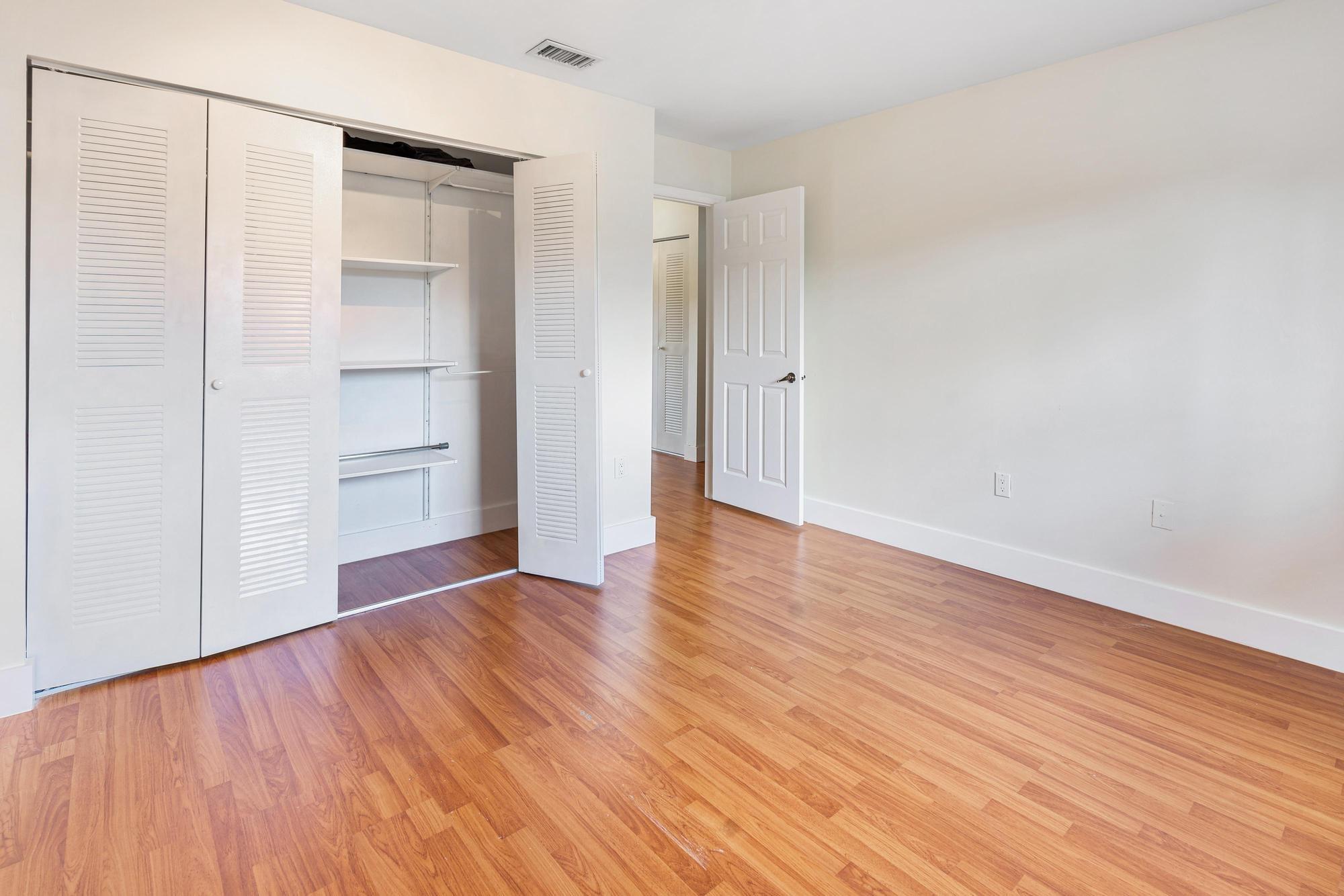 La Jolla West - Residential Lease