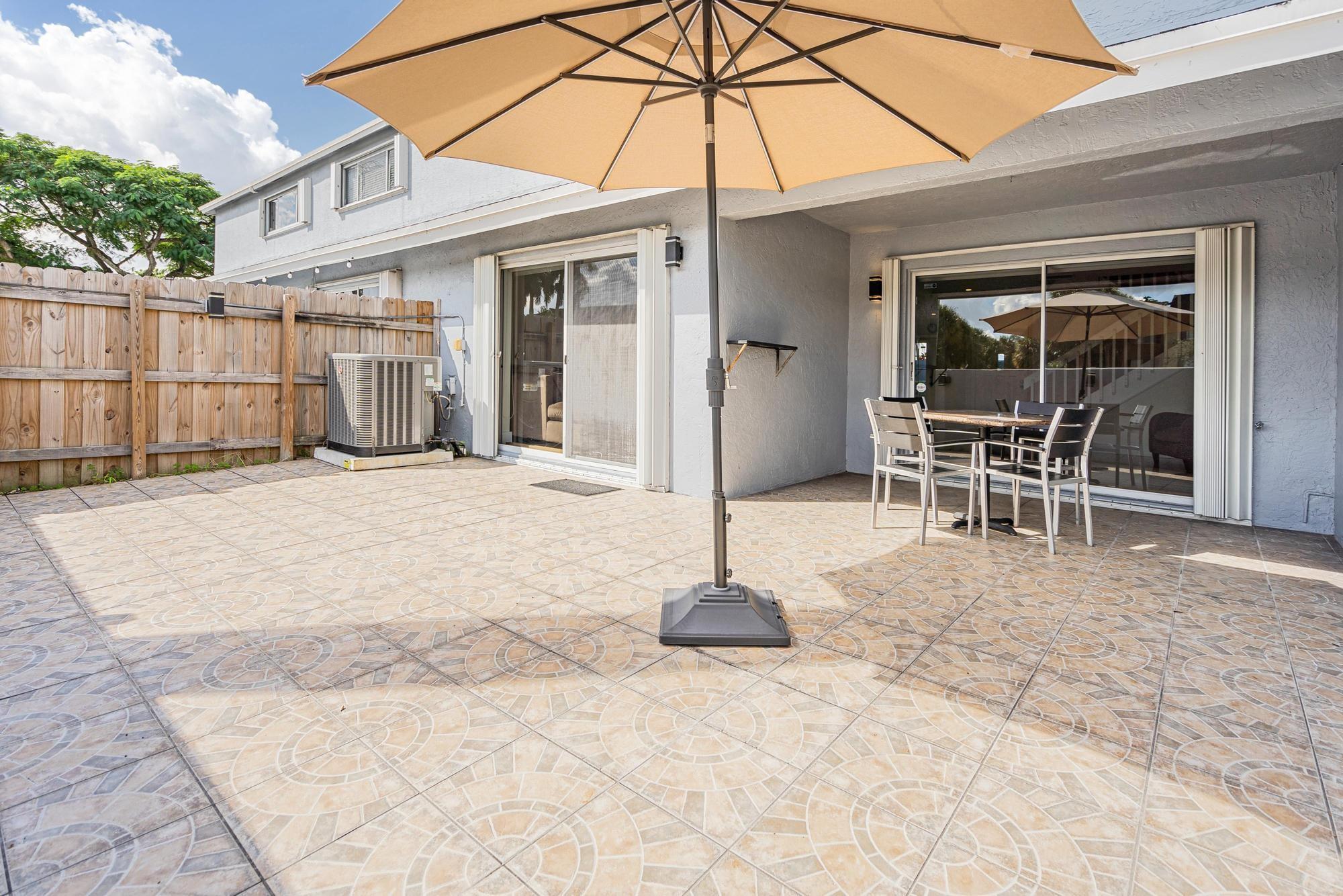 La Jolla West - Residential Lease