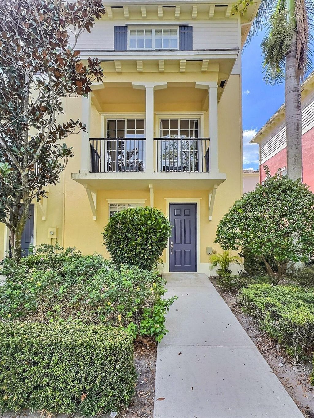 Photo of 216 Quarry Knoll Way, Jupiter, FL 33458 (MLS # R11068500)