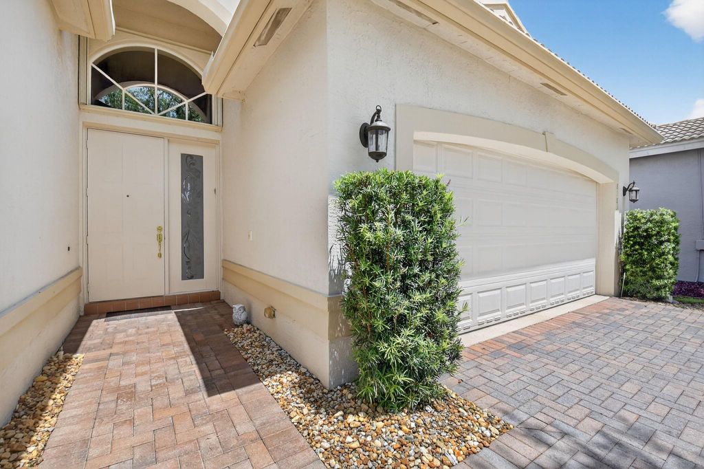 Photo of 8183 Playa Del Sur Boulevard, Lake Worth, FL 33467 (MLS # F10523593)
