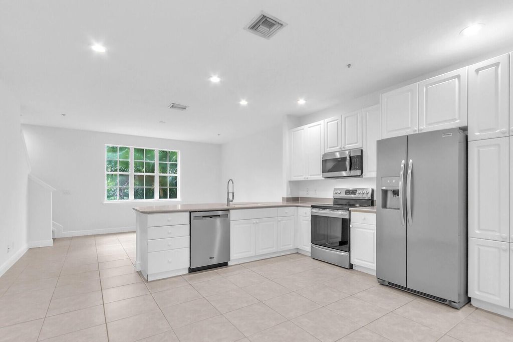 Photo of 119 Osceola Lane, Jupiter, FL 33458 (MLS # R11105391)