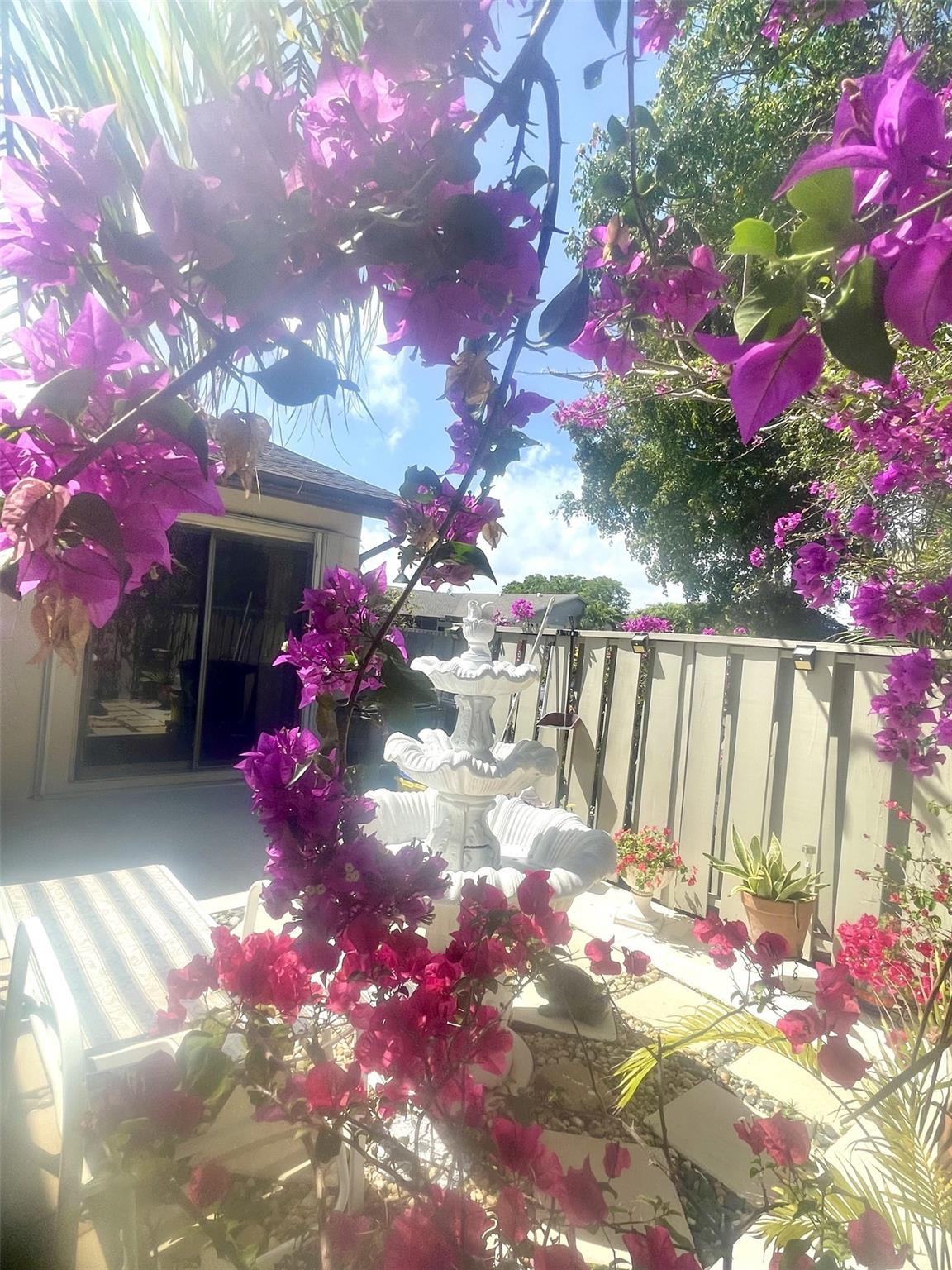 QUADRILLE - Residential