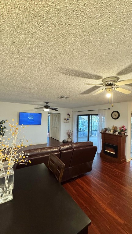 QUADRILLE - Residential