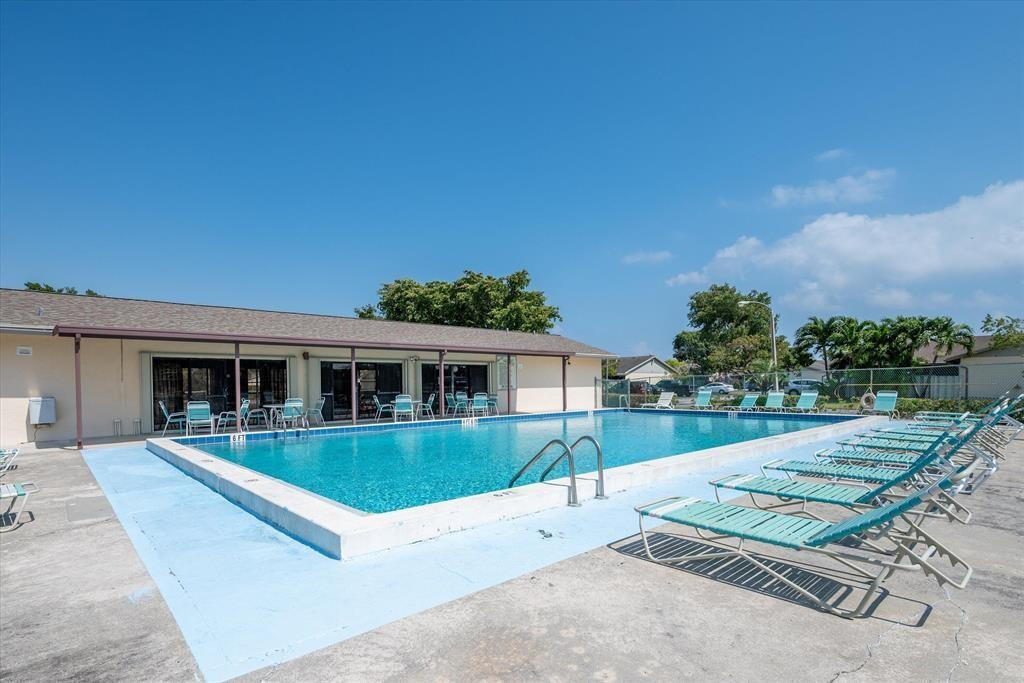 QUADRILLE - Residential