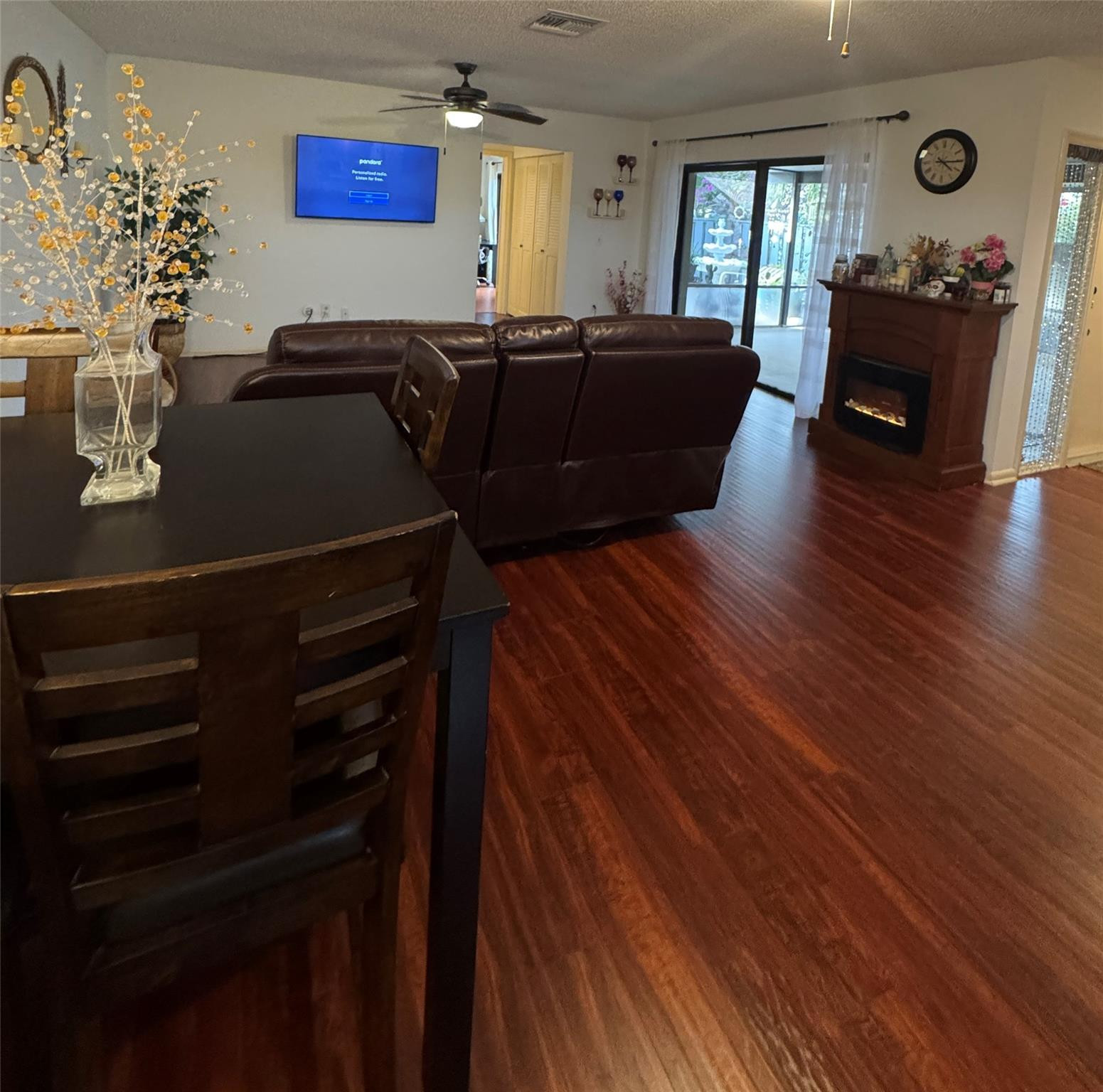 QUADRILLE - Residential