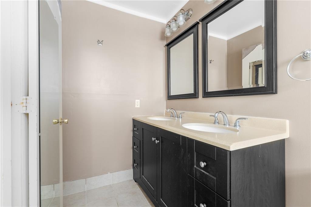 Crystal Lake 4th Sec 66-1 - Residential