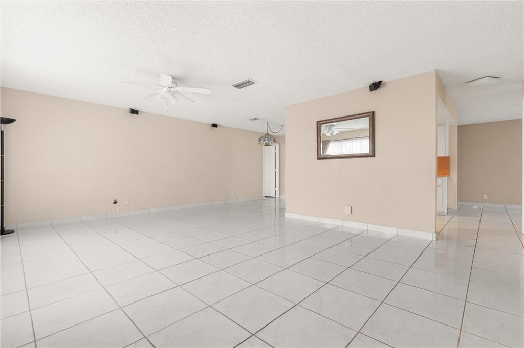 Crystal Lake 4th Sec 66-1 - Residential