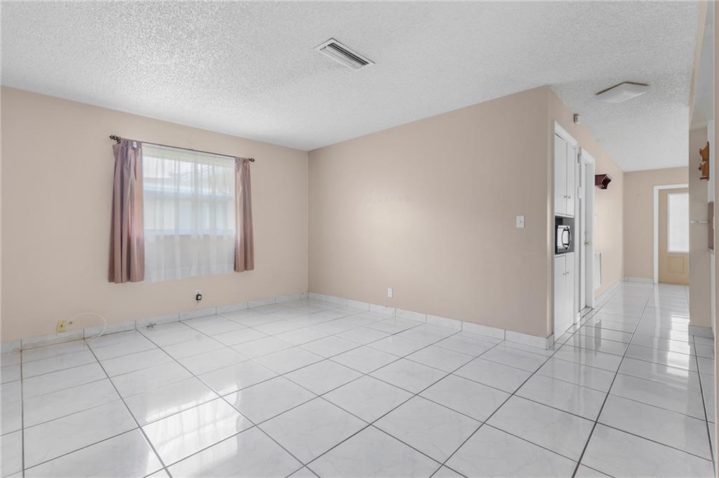 Crystal Lake 4th Sec 66-1 - Residential