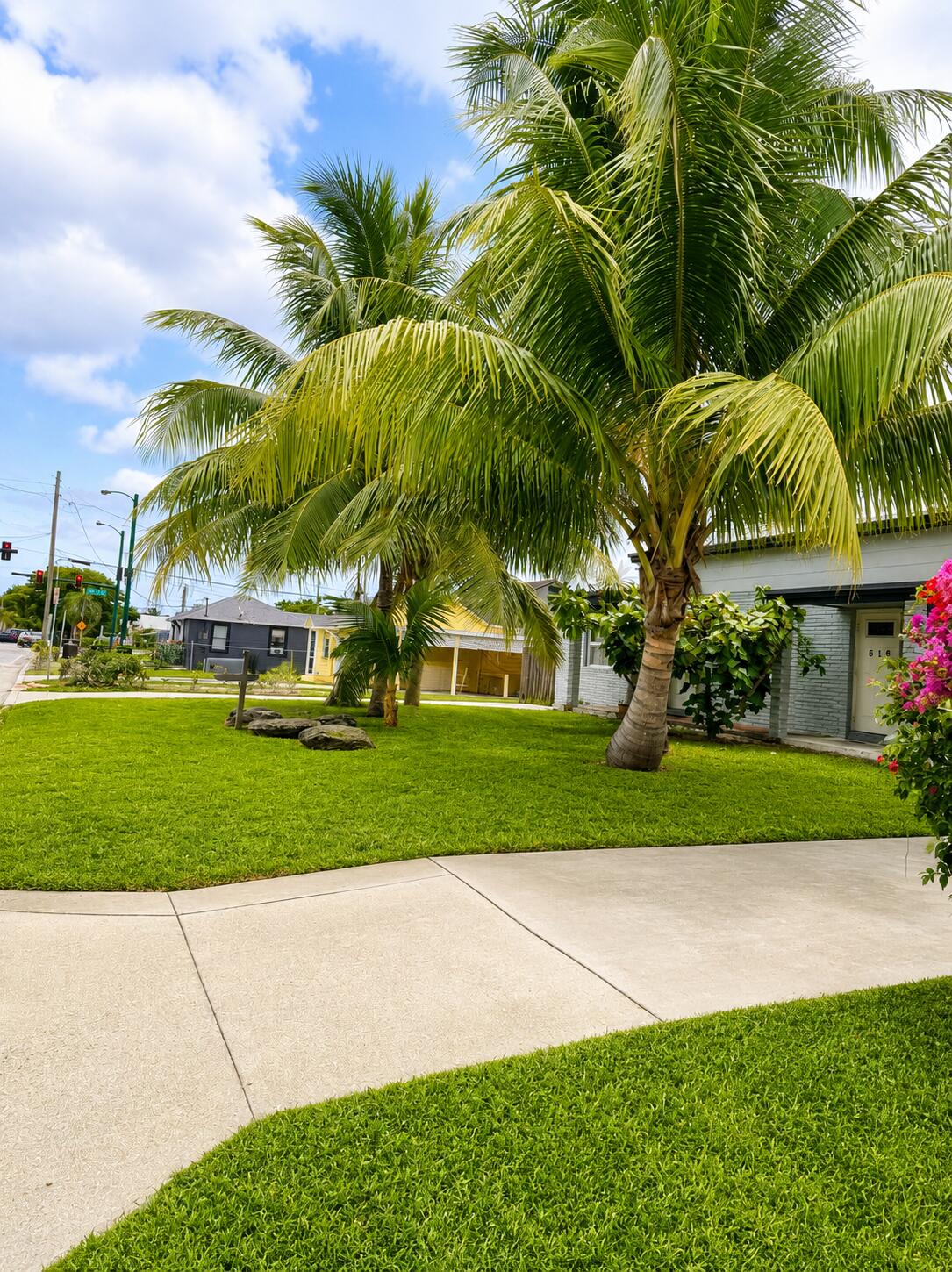 618 49TH Street