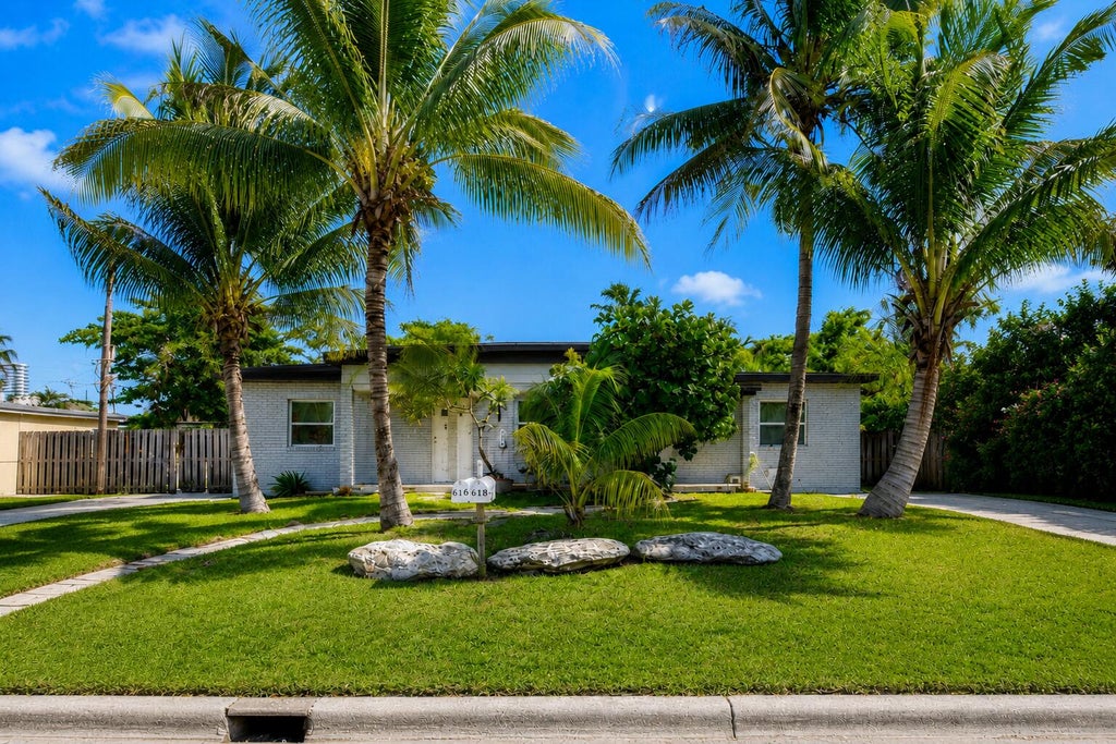 Photo of 618 49TH Street, West Palm Beach, FL 33407 (MLS # B26057621)