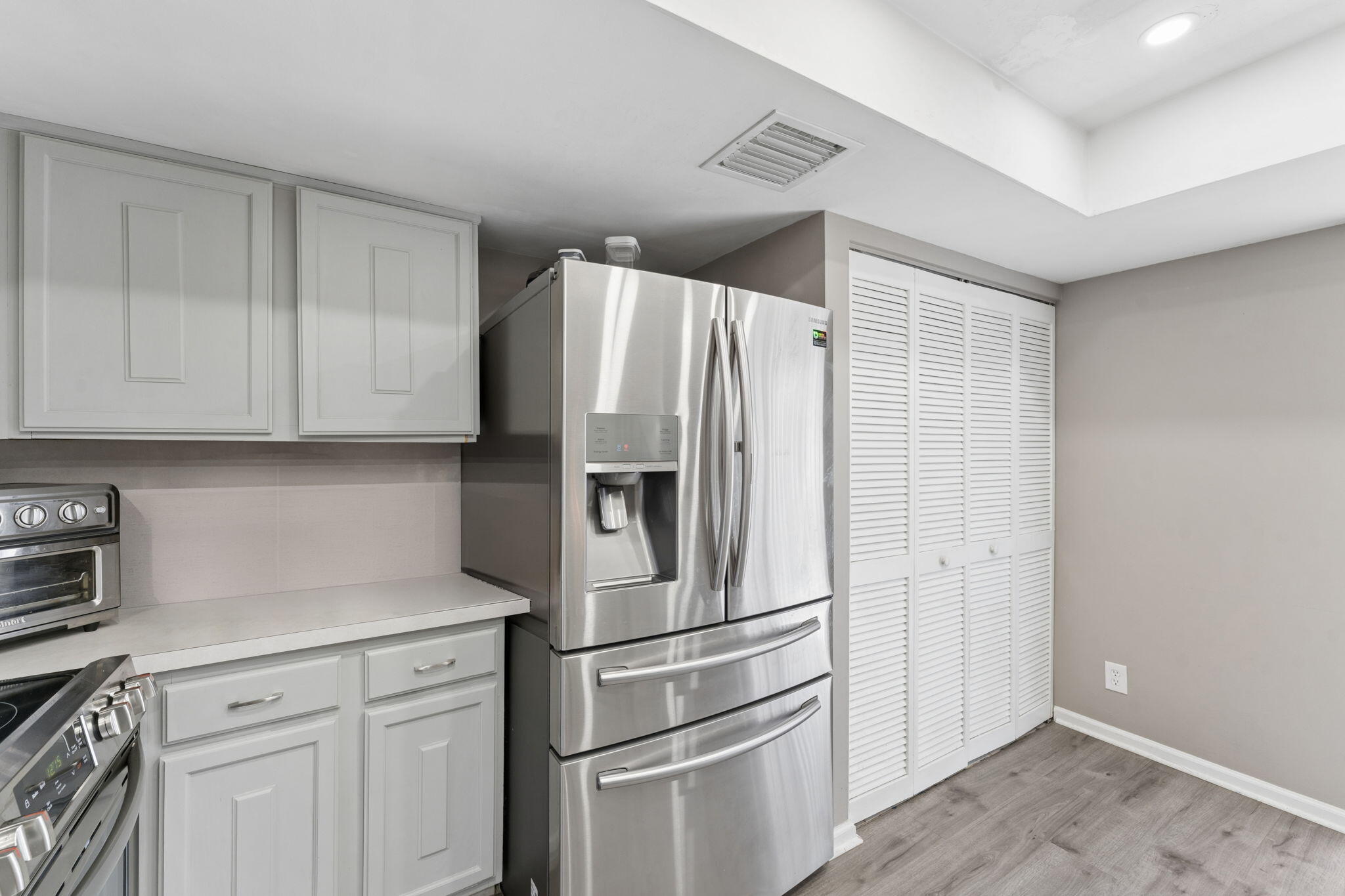 GOLFVIEW HARBOUR TOWNHOUSES - Residential