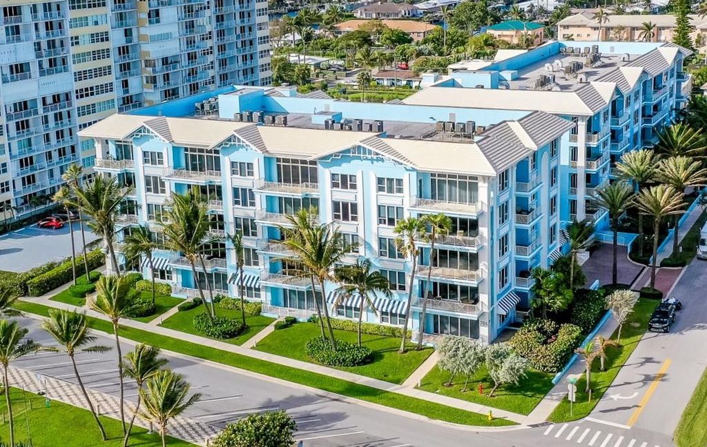 Photo of 701 SE 21st Avenue #304, Deerfield Beach, FL 33441 (MLS # B26031988)