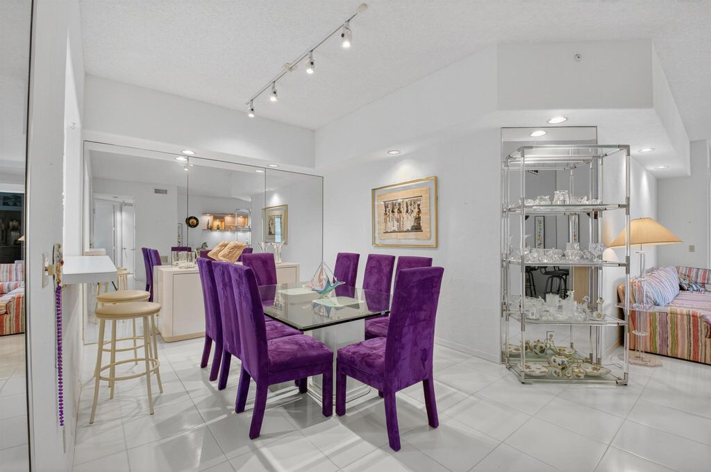 Photo of 19884 Planters Boulevard #D, Boca Raton, FL 33434 (MLS # R11109990)