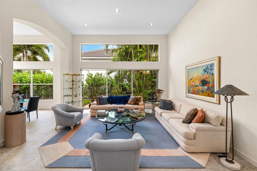 Photo of 5785 Regency Circle E, Boca Raton, FL 33496 (MLS # B26045866)