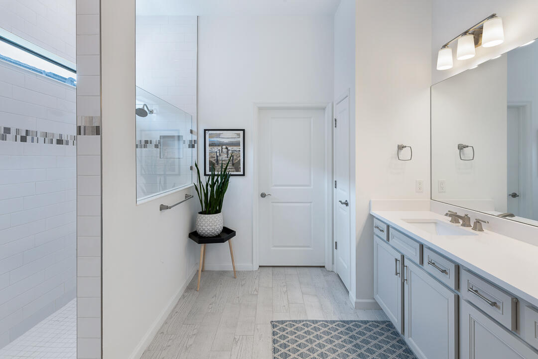 VERANDA GARDENS - Residential