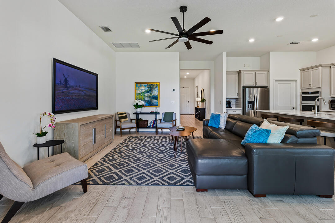VERANDA GARDENS - Residential