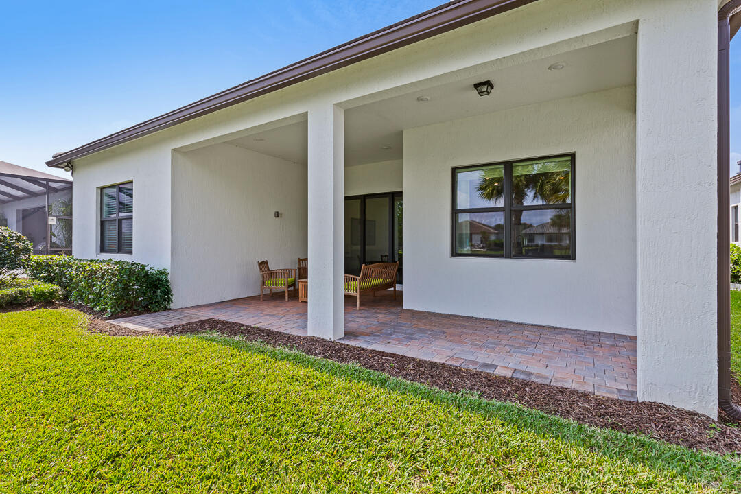 VERANDA GARDENS - Residential