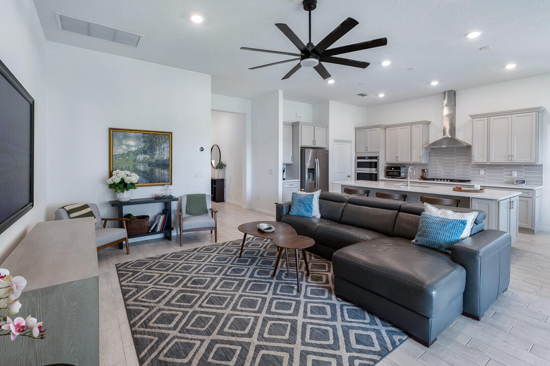 VERANDA GARDENS - Residential
