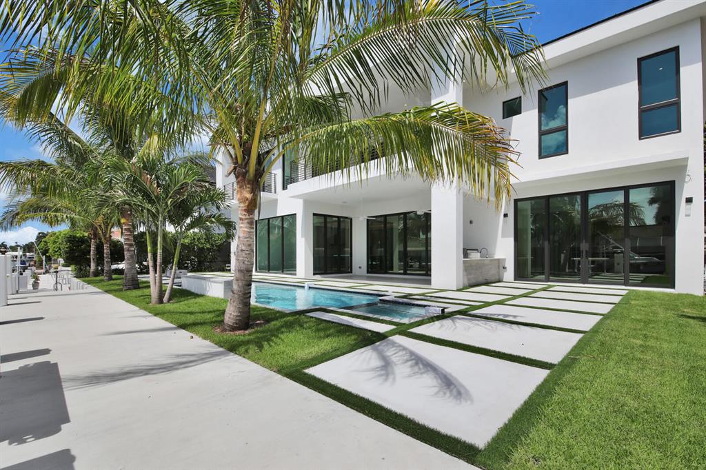 Tropic Isle - Residential