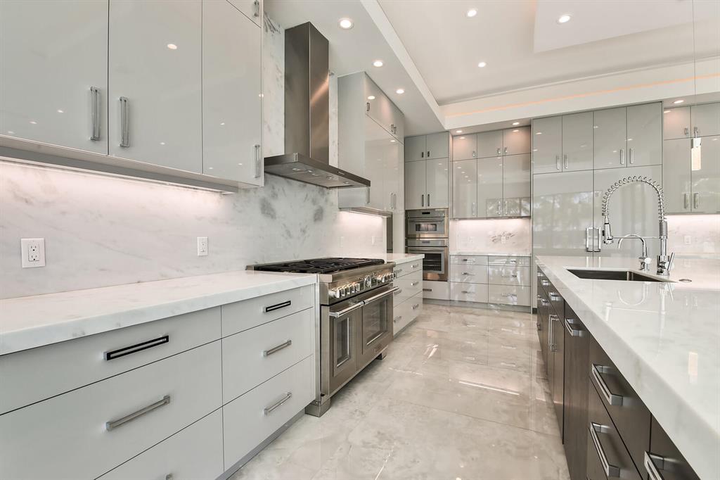 Tropic Isle - Residential