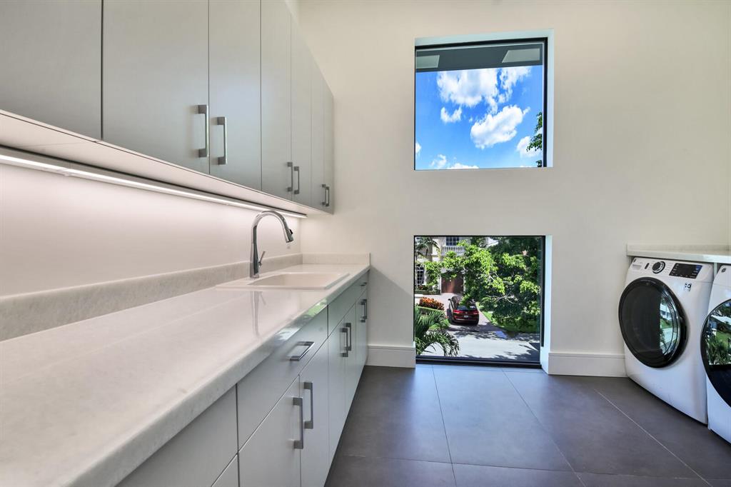 Tropic Isle - Residential