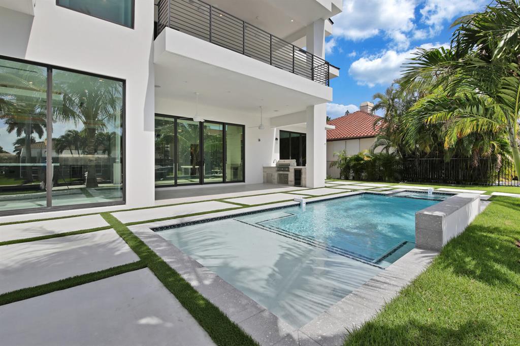 Tropic Isle - Residential