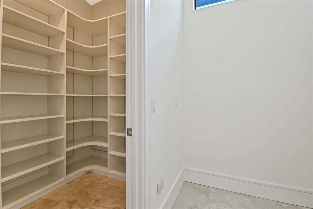 Tropic Isle - Residential