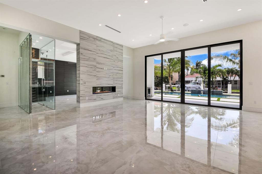 Tropic Isle - Residential