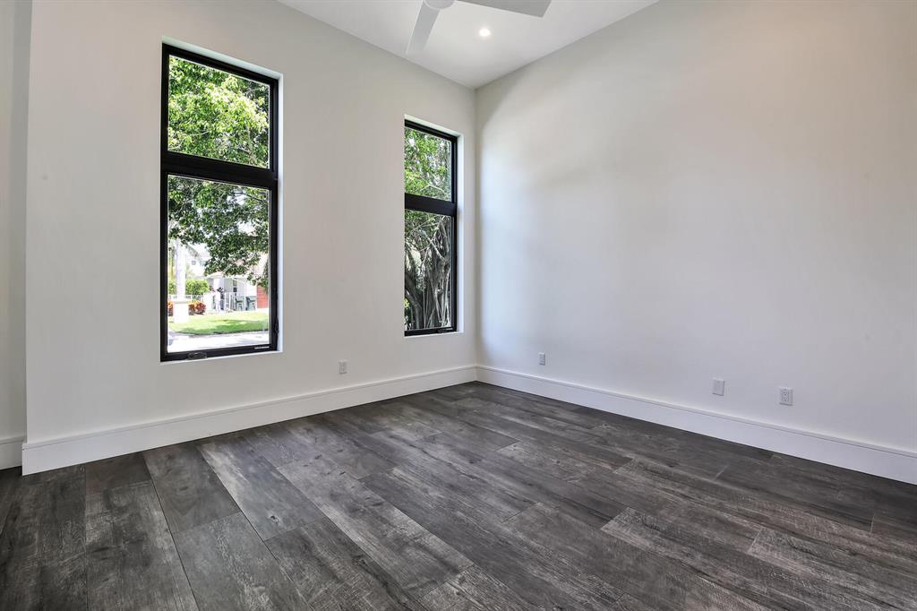 Tropic Isle - Residential