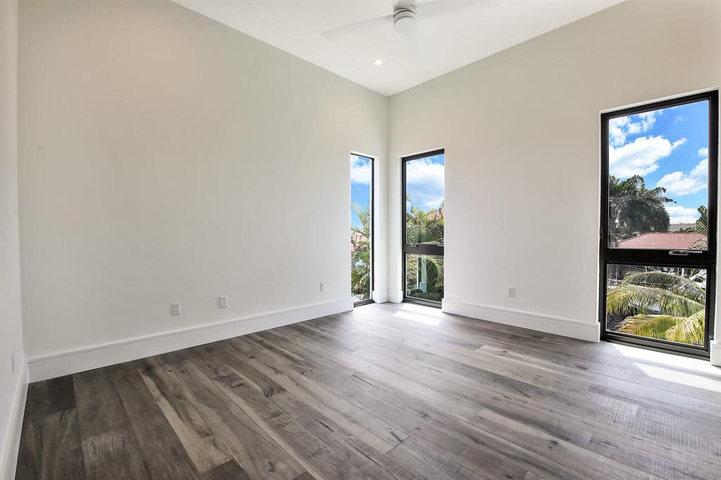 Tropic Isle - Residential