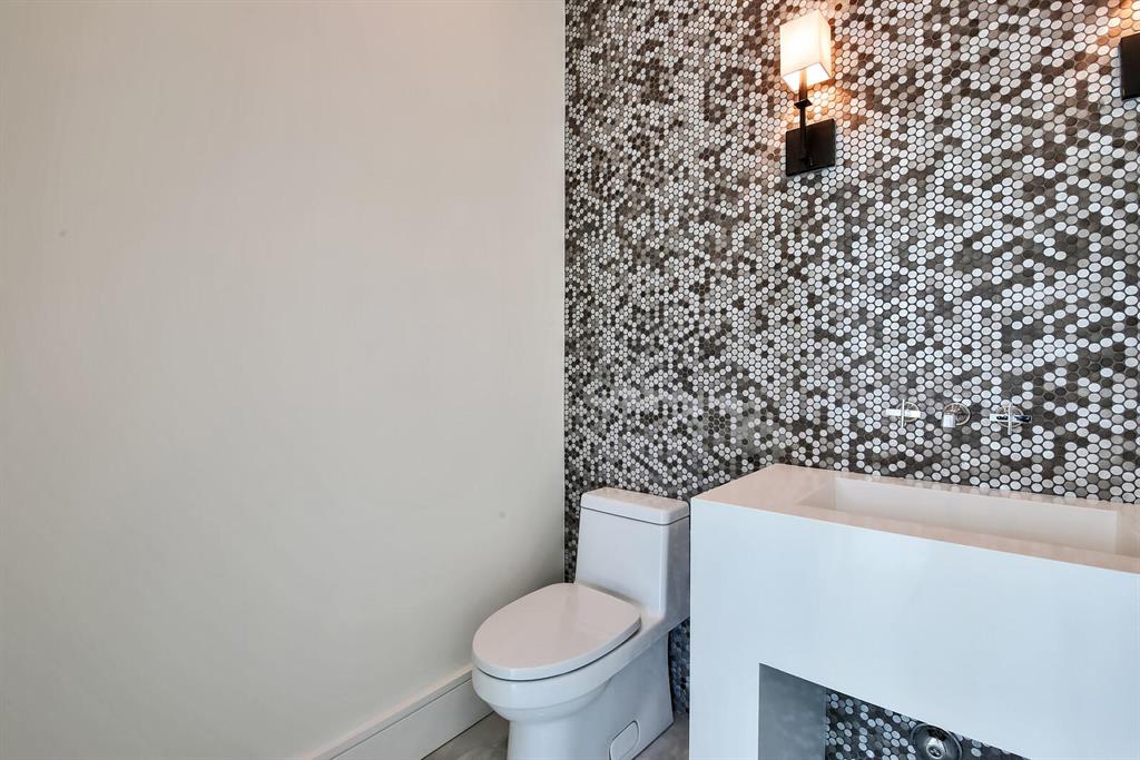 Tropic Isle - Residential