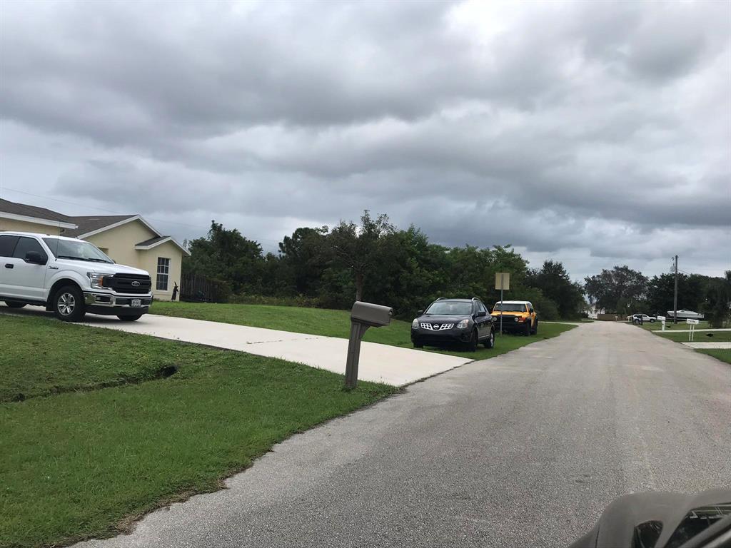 PORT ST LUCIE SECTION  34 - Land