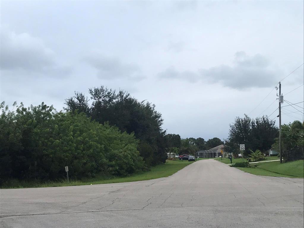 PORT ST LUCIE SECTION  34 - Land